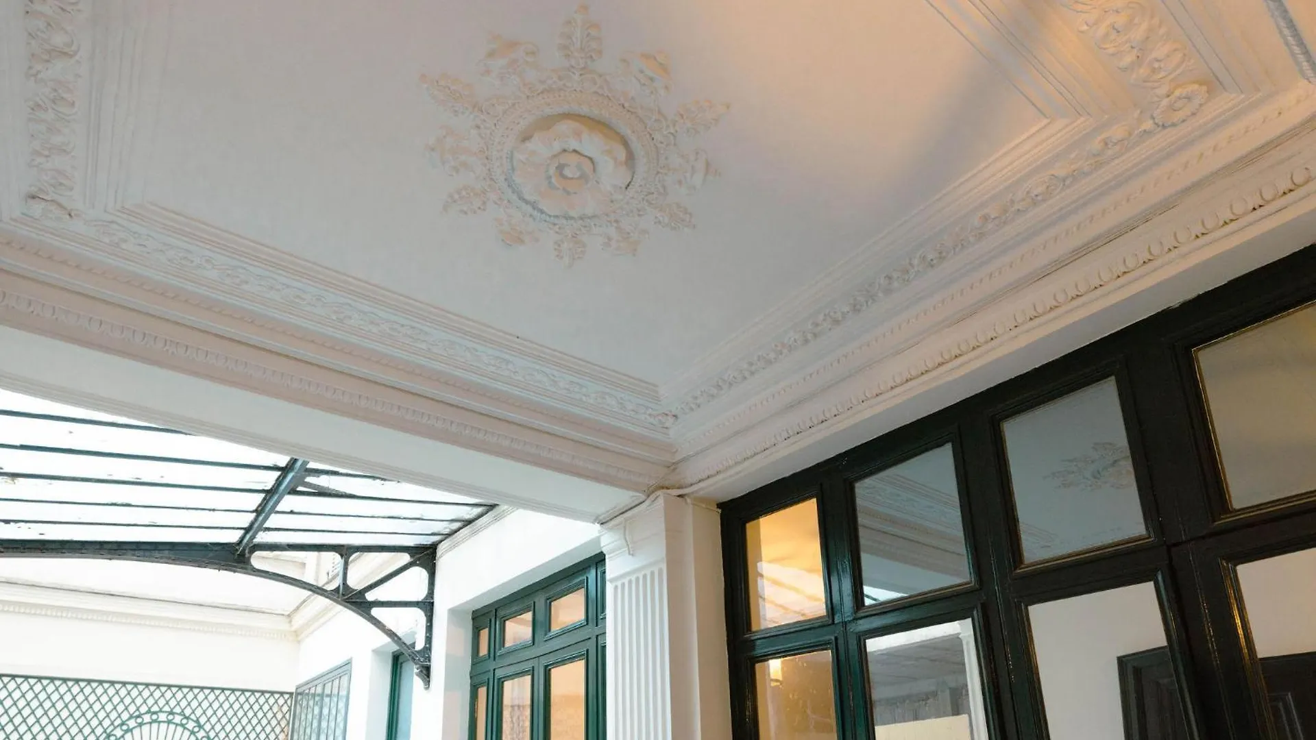 1.75 Paris La Source Hotel 5*,