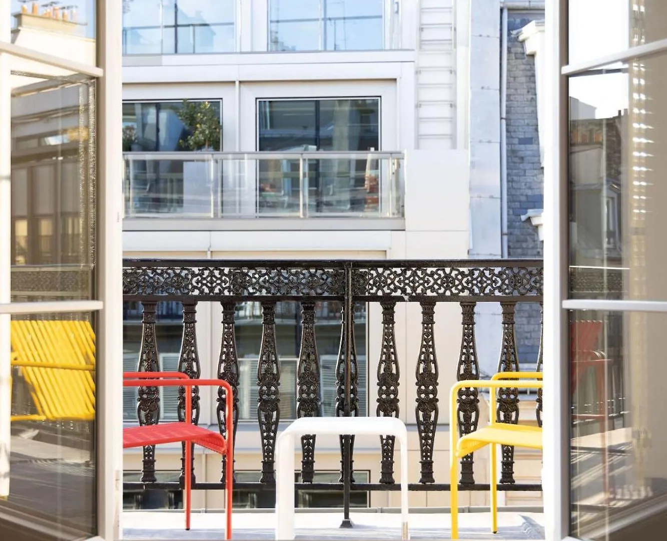 1.75 Paris La Source Hotel