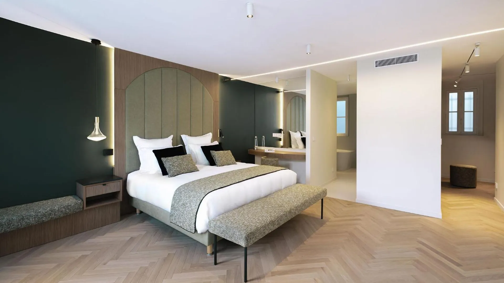 Hotel 1.75 Paris La Source